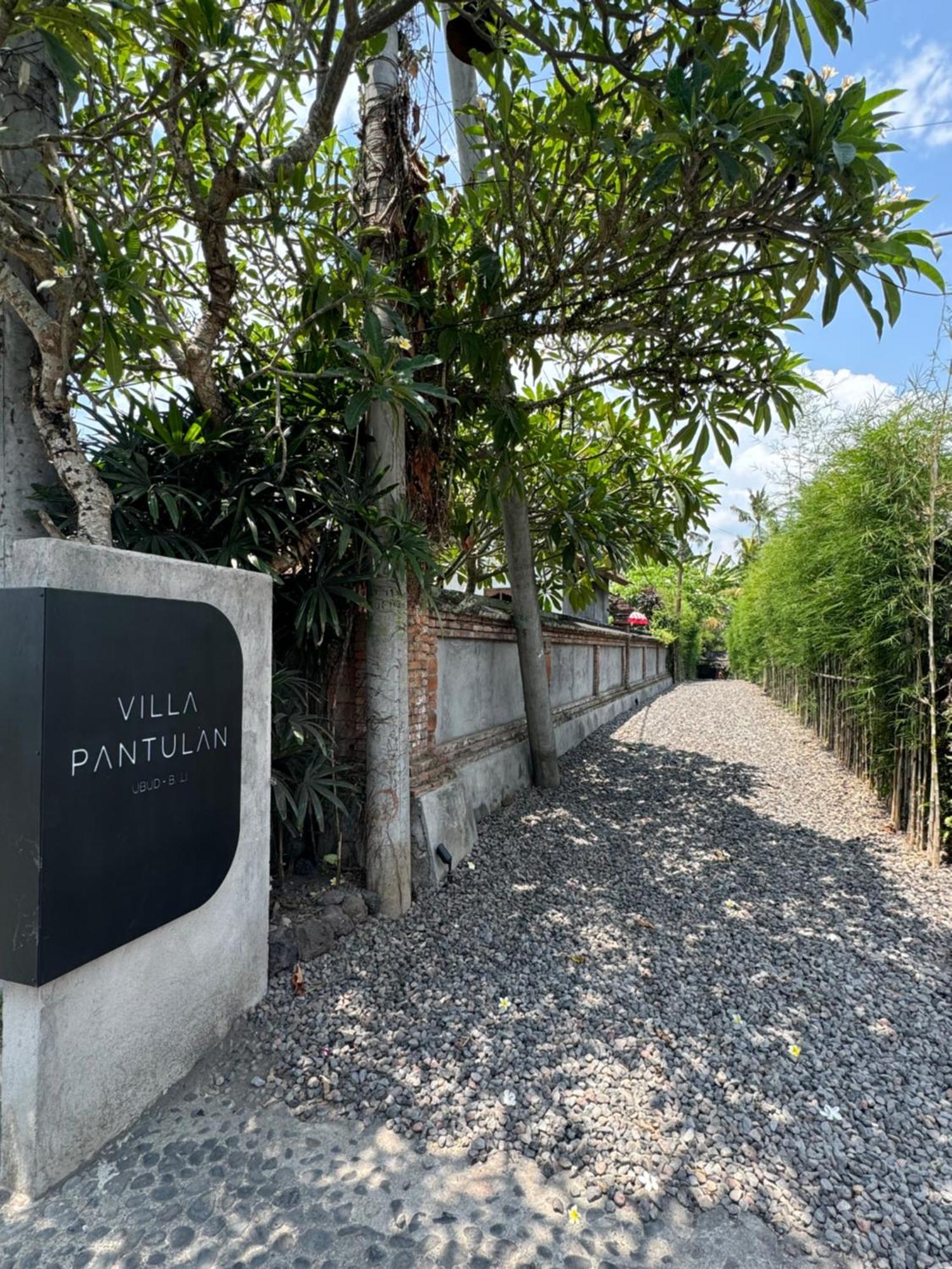 Villa Pantulan Bali Pagetan Exteriör bild